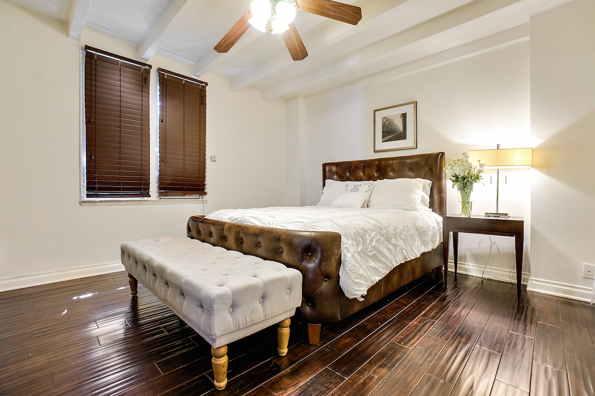 Savoy Plaza Apartments in West Hollywood